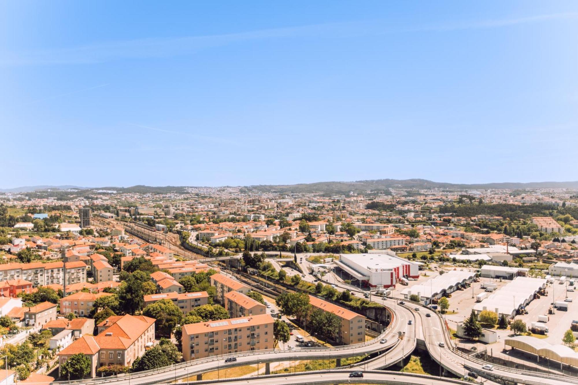 Cm Antas Studios Порту Номер фото